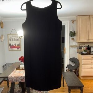 Black Sleeveless Dress